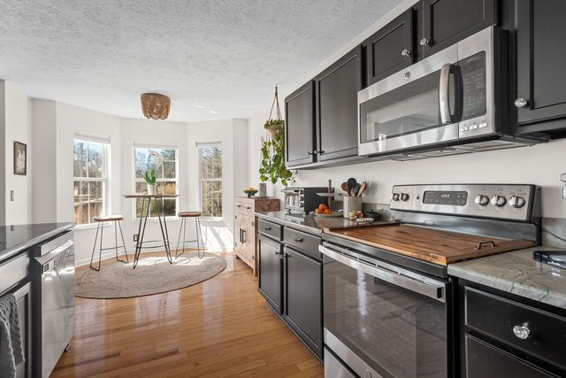 112 Waters Edge Ln, Hendersonville, TN 37075