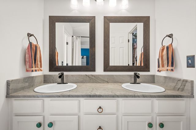 112 Waters Edge Ln, Hendersonville, TN 37075