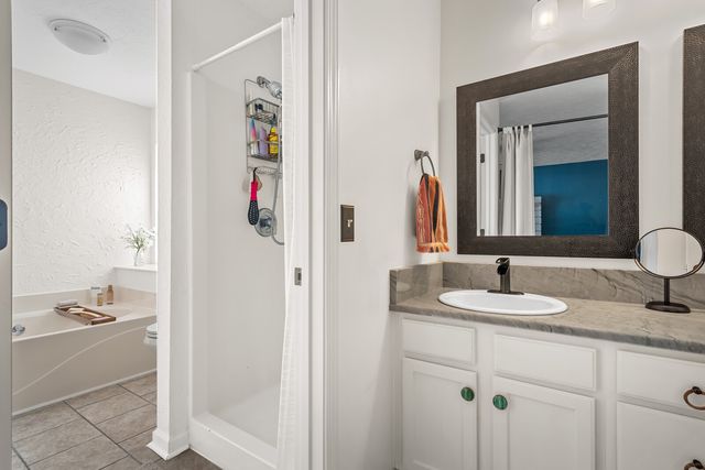 112 Waters Edge Ln, Hendersonville, TN 37075