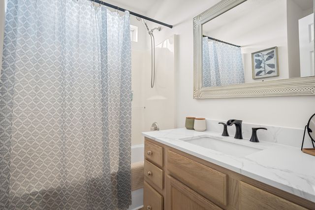 112 Waters Edge Ln, Hendersonville, TN 37075