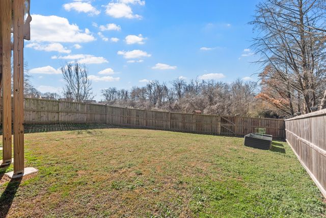 112 Waters Edge Ln, Hendersonville, TN 37075