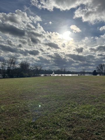 112 Waters Edge Ln, Hendersonville, TN 37075