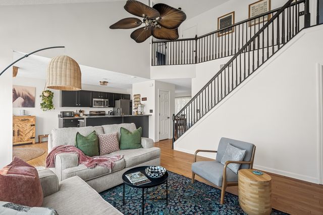 112 Waters Edge Ln, Hendersonville, TN 37075