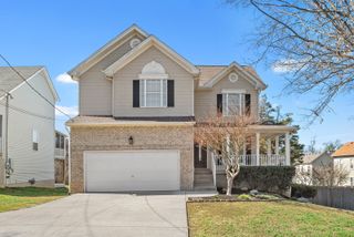 112 Waters Edge Ln, Hendersonville, TN 37075