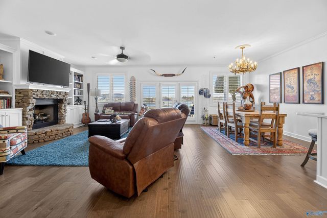 7020 Val Monte Drive 106, Guntersville, AL 35976