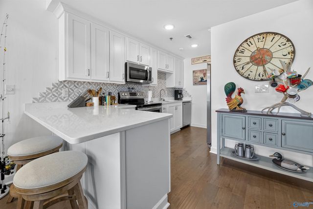 7020 Val Monte Drive 106, Guntersville, AL 35976