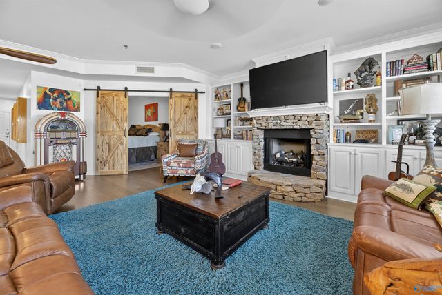 7020 Val Monte Drive 106, Guntersville, AL 35976