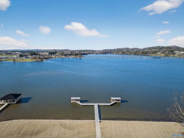 7020 Val Monte Drive 106, Guntersville, AL 35976