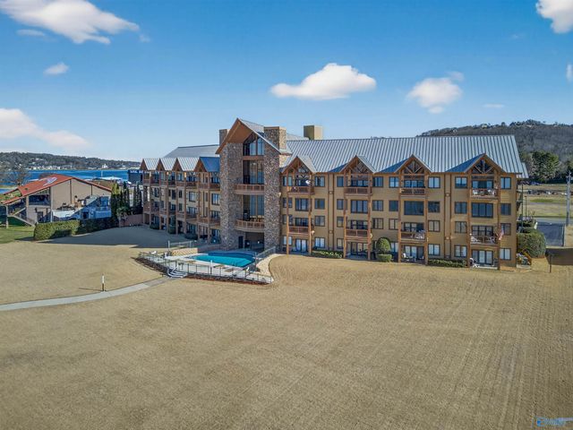 7020 Val Monte Drive 106, Guntersville, AL 35976