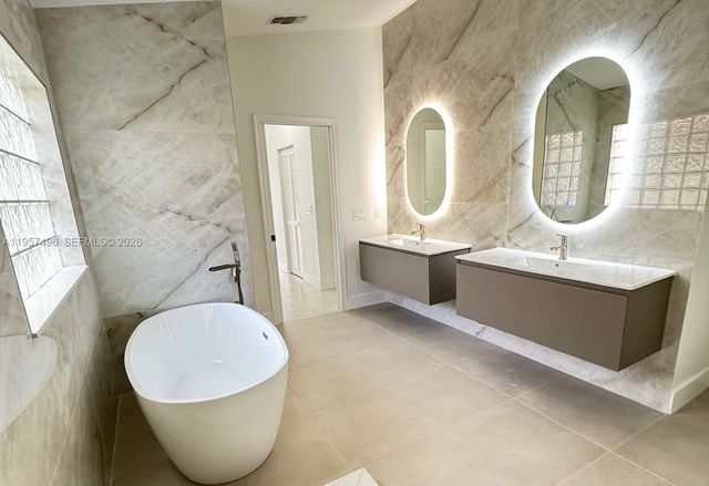 17850 NW 19th St 17850, Pembroke Pines, FL 33029