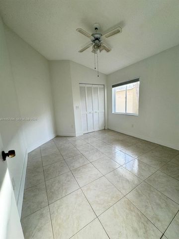 17850 NW 19th St 17850, Pembroke Pines, FL 33029