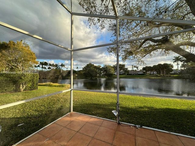 17850 NW 19th St 17850, Pembroke Pines, FL 33029