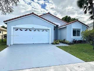 17850 NW 19th St 17850, Pembroke Pines, FL 33029