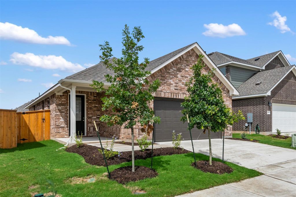 120 Lions Tail CV, San Marcos, TX 78666