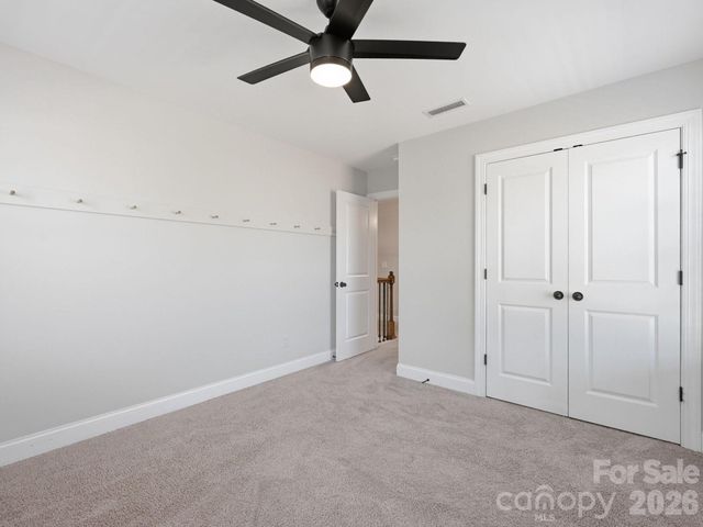 127 Tomahawk Drive, Mooresville, NC 28117