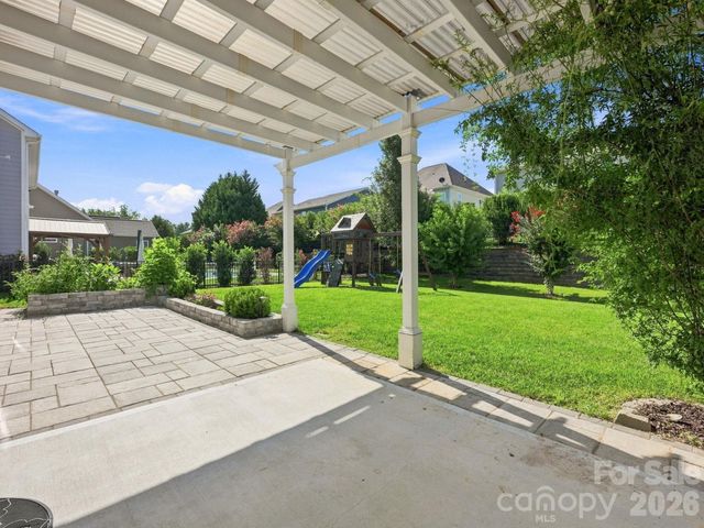 127 Tomahawk Drive, Mooresville, NC 28117