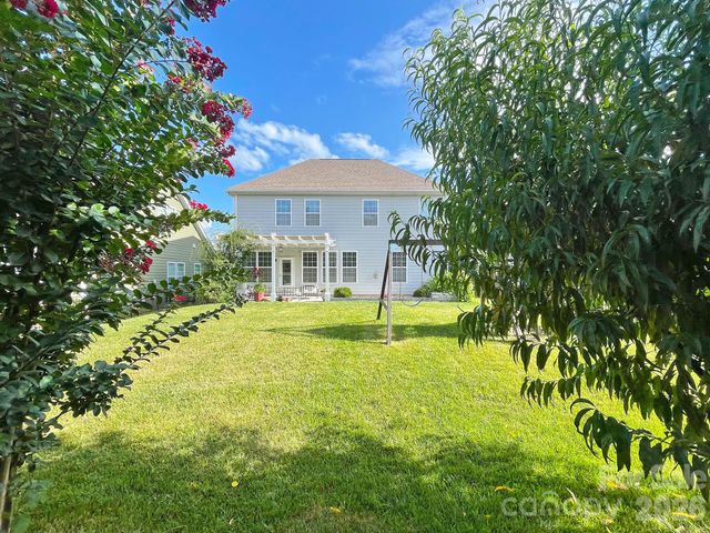 127 Tomahawk Drive, Mooresville, NC 28117