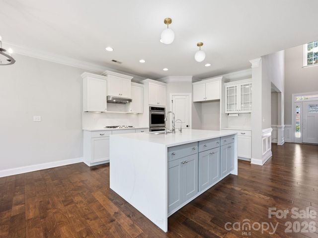 127 Tomahawk Drive, Mooresville, NC 28117