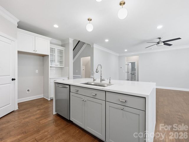 127 Tomahawk Drive, Mooresville, NC 28117