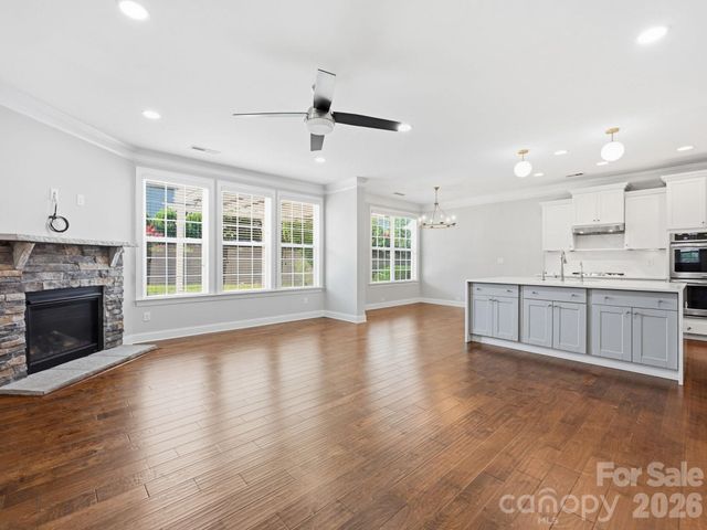 127 Tomahawk Drive, Mooresville, NC 28117