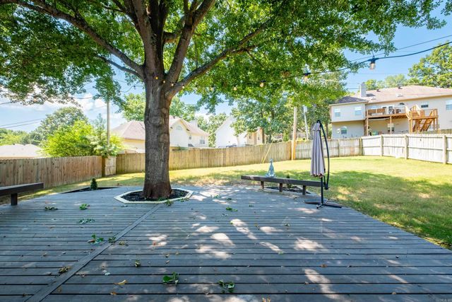 35 Westoak Cir, Little Rock, AR 72223