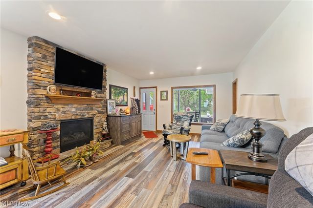 57 Belle Vista Avenue, Hubbard, OH 44425