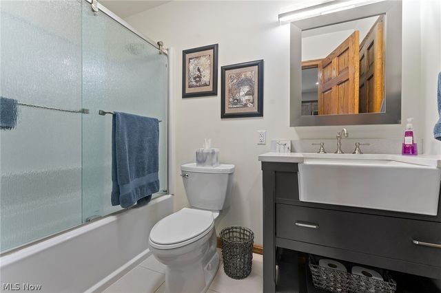 57 Belle Vista Avenue, Hubbard, OH 44425