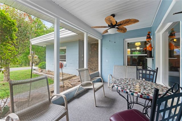 57 Belle Vista Avenue, Hubbard, OH 44425