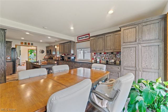 57 Belle Vista Avenue, Hubbard, OH 44425