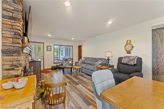 57 Belle Vista Avenue, Hubbard, OH 44425