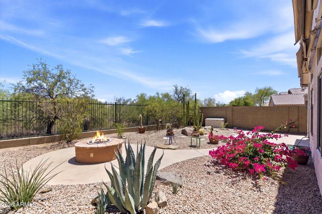 40809 N COURAGE Trail, Anthem, AZ 85086