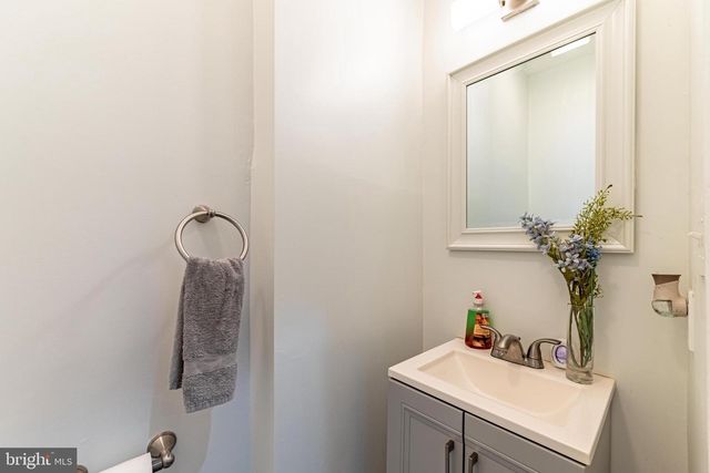 804 MCCABE AVE, Baltimore, MD 21212