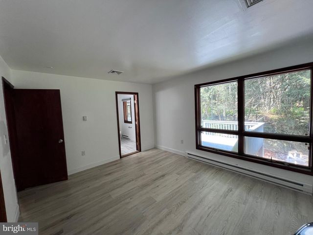 2533 COUNTRY CLUB DR, Tobyhanna, PA 18466