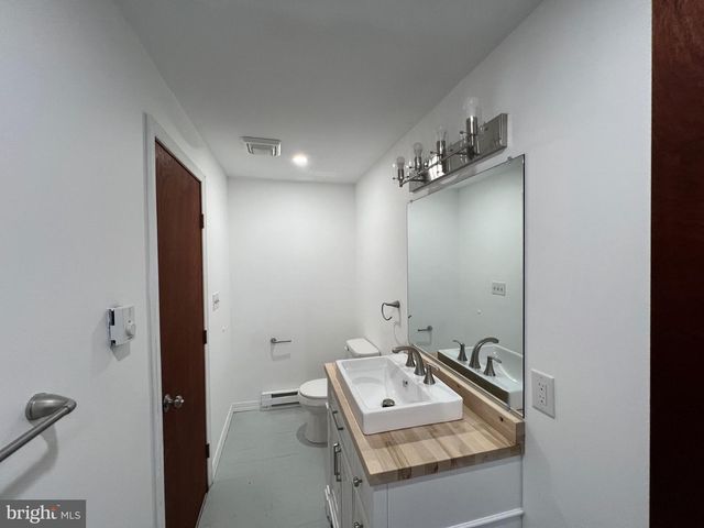 2533 COUNTRY CLUB DR, Tobyhanna, PA 18466