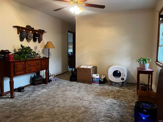 505 S High Street, Hartford City, IN 47348