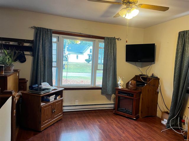 505 S High Street, Hartford City, IN 47348