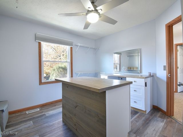 2680 Lost Nation Road, Willoughby, OH 44094