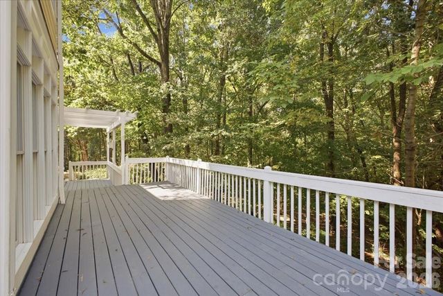 9423 Braemar Terrace, Charlotte, NC 28210