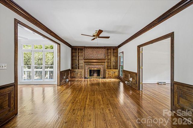 9423 Braemar Terrace, Charlotte, NC 28210