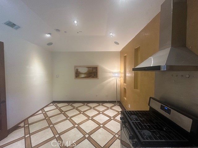 44 Hackamore Ln 46, Bell Canyon, CA 91307