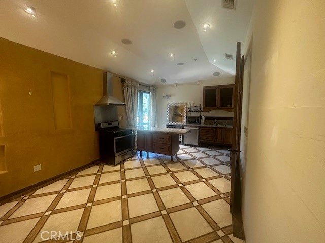 44 Hackamore Ln 46, Bell Canyon, CA 91307