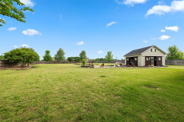 112 Shepherds Hill Road, Waxahachie, TX 75165