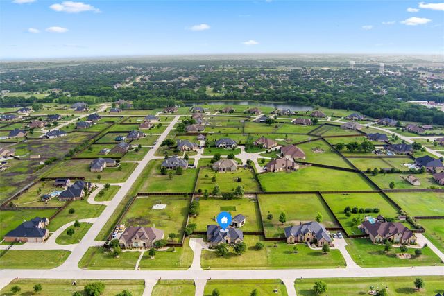 112 Shepherds Hill Road, Waxahachie, TX 75165