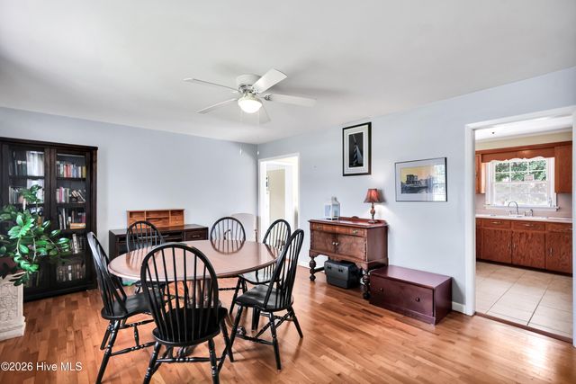 710 N College Road, Wilmington, NC 28405