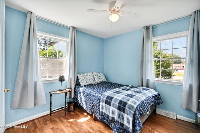 710 N College Road, Wilmington, NC 28405