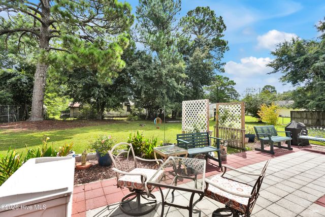 710 N College Road, Wilmington, NC 28405