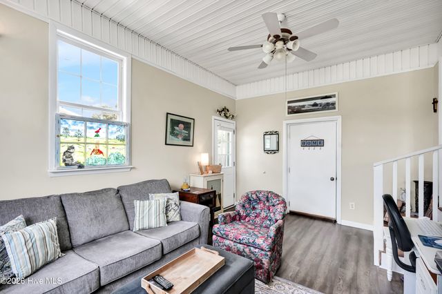 710 N College Road, Wilmington, NC 28405