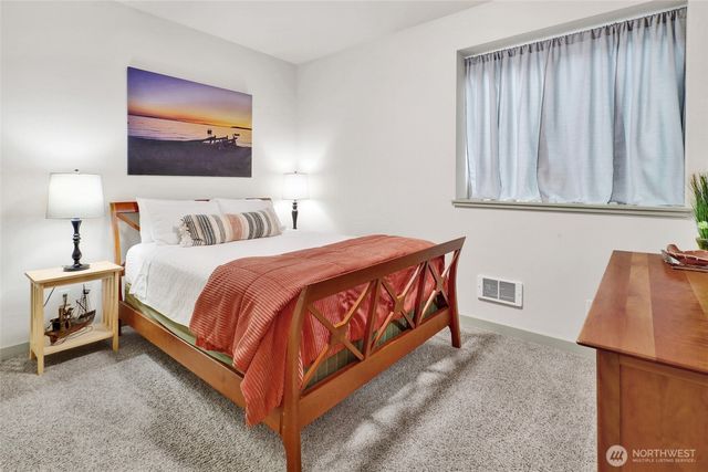 7444 Jackson Road, Blaine, WA 98230