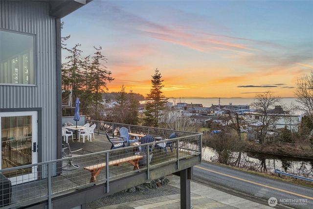 7444 Jackson Road, Blaine, WA 98230