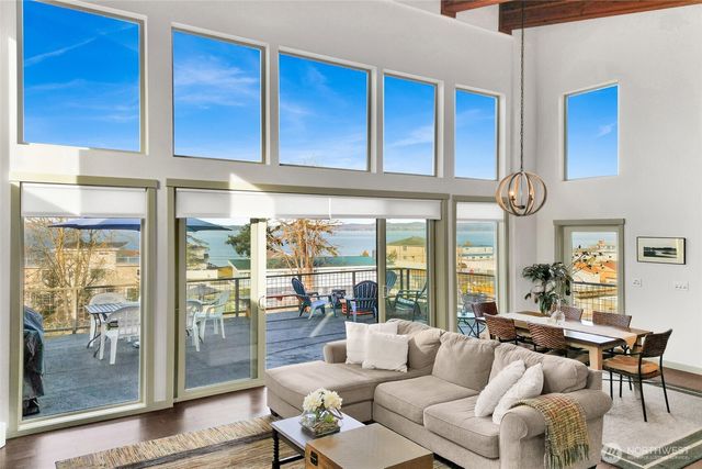 7444 Jackson Road, Blaine, WA 98230